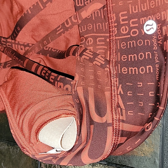 Lululemon Energy Bra, High Neck, Long Line,Sz. 8, Ombre Red Multi print, NWT - Picture 13 of 13